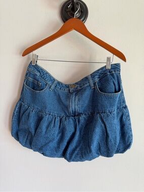 Dakota Blue Denim Bubble Mini Skirt Medium Wash Blue Size Large